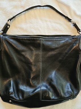Perlina Black Leather Shoulder Hobo Bag